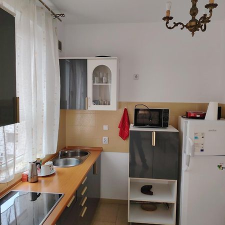 Arad Chic Apartament Uta Exterior photo